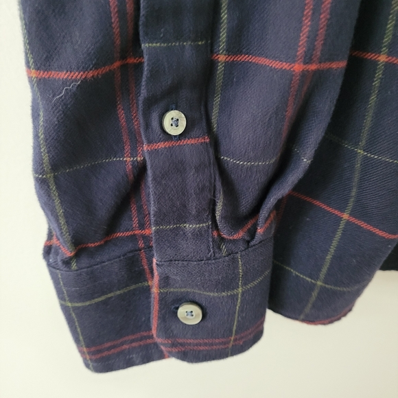 UNTUCKit Soft Flannel Long Sleeve Plaid Shirt - Picture 5 of 5
